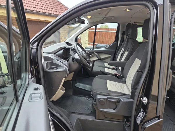 Ford Tourneo Custom 2.2 TDCI 92KW 9Mist - foto 40