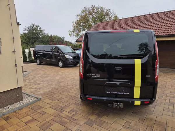 Ford Tourneo Custom 2.2 TDCI 92KW 9Mist - foto 9