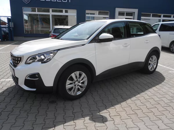 Peugeot 3008 Active 1,2PT servis zdarma
