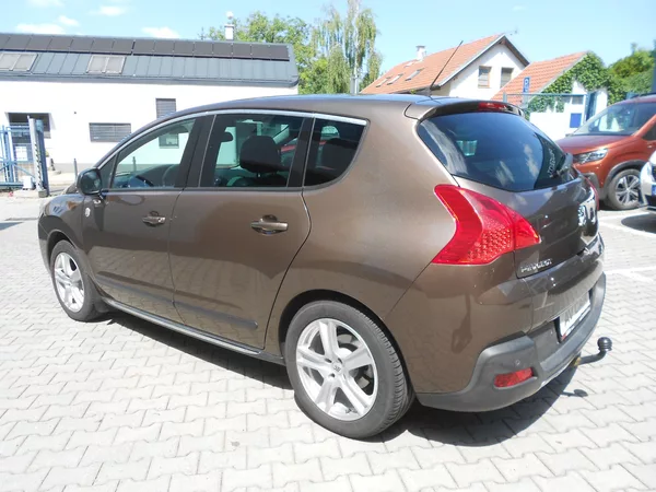 Peugeot 3008 2,0HDi NAPAPIJRI ČR MAN6 - foto 5