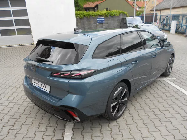 Peugeot 308 ALLURE Elektr. 115 kW / 156 k - foto 3