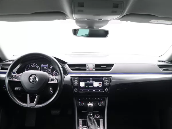 Škoda Superb 2,0 TDI 140kW 4x4 DSG Style CZ - foto 27