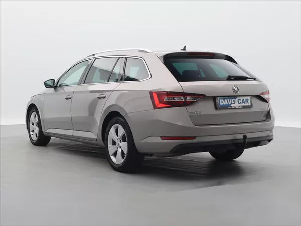 Škoda Superb 2,0 TDI 140kW 4x4 DSG Style CZ - foto 5