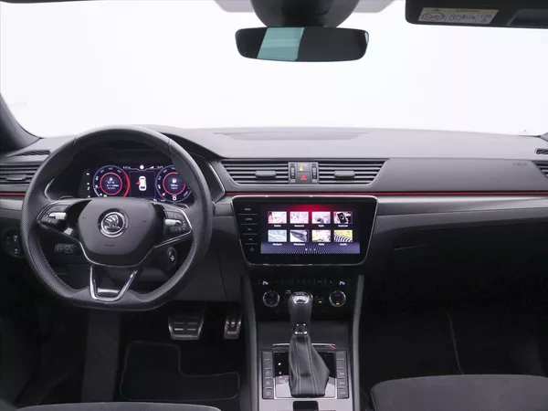 Škoda Superb 2,0 147 kW Sportline DSG DPH - foto 23