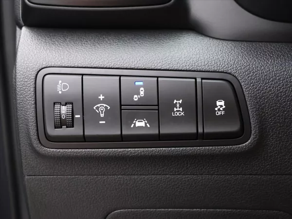 Hyundai Tucson 1,6 T-GDI 130kW 4x4 - foto 15