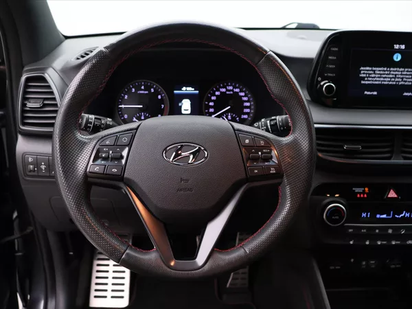 Hyundai Tucson 1,6 T-GDI 130kW 4x4 - foto 16