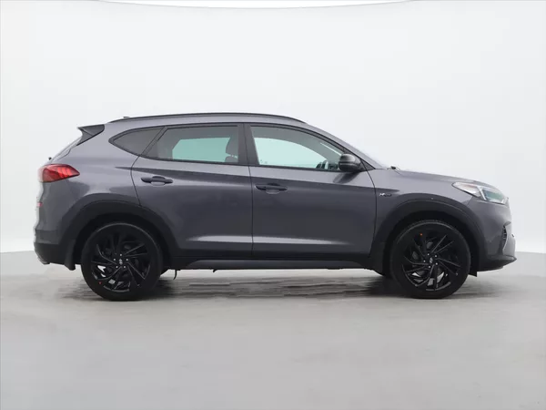 Hyundai Tucson 1,6 T-GDI 130kW 4x4 - foto 8