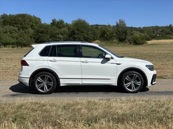 Volkswagen Tiguan 1,4 TSI DSG R-line matrix virt