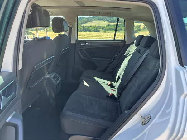 Volkswagen Tiguan 1,4 TSI DSG R-line matrix virt - foto 8