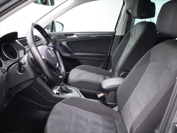 Volkswagen Tiguan 2,0 TDI 110kW DSG R-line DPH - foto 11