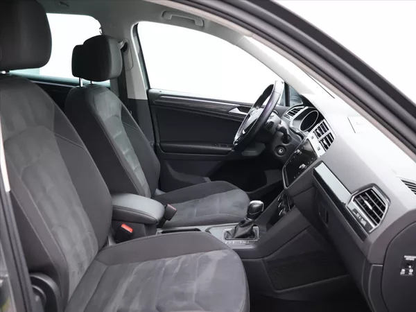 Volkswagen Tiguan 2,0 TDI 110kW DSG R-line DPH - foto 12