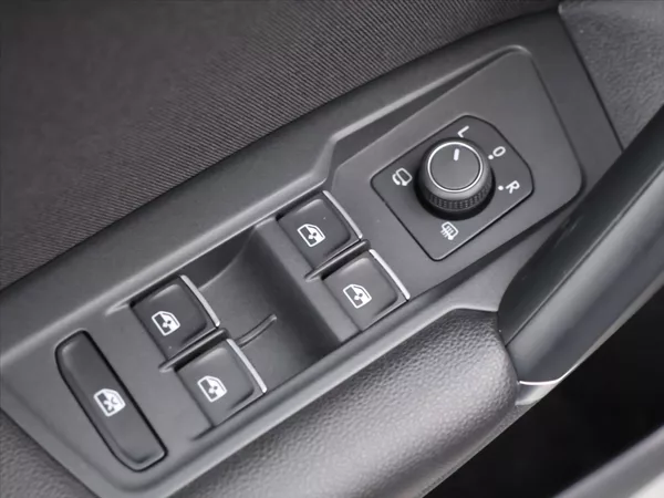 Volkswagen Tiguan 2,0 TDI 110kW DSG R-line DPH - foto 15