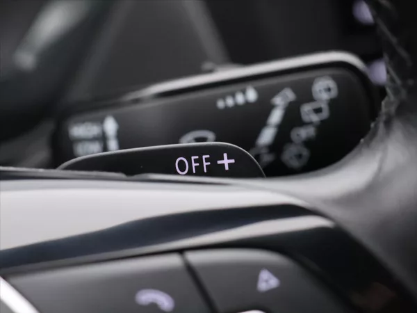 Volkswagen Tiguan 2,0 TDI 110kW DSG R-line DPH - foto 22