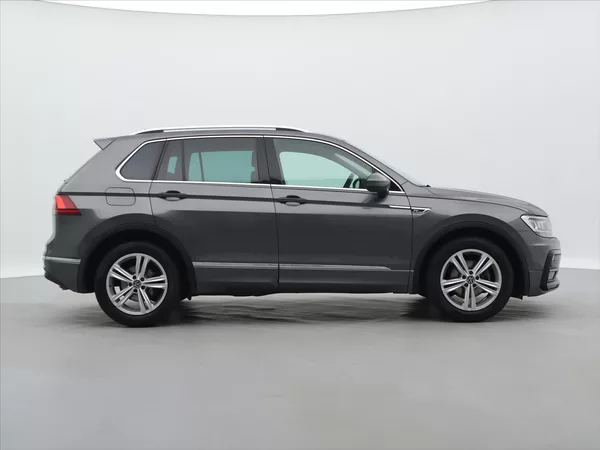 Volkswagen Tiguan 2,0 TDI 110kW DSG R-line DPH - foto 8