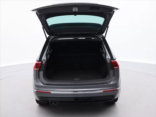 Volkswagen Tiguan 2,0 TDI 110kW DSG R-line DPH - foto 9