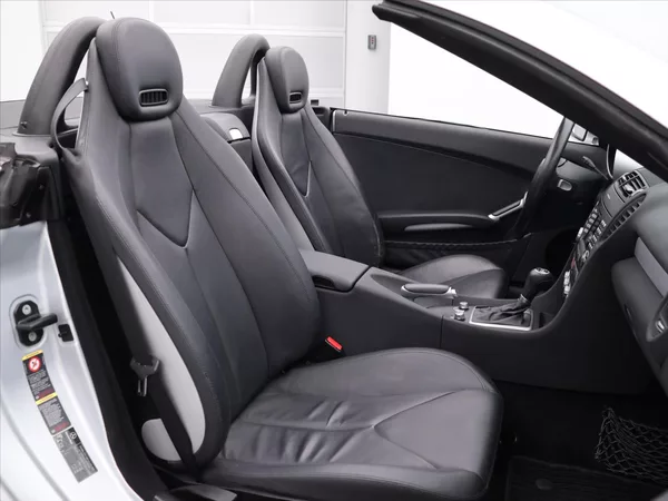 Mercedes-Benz SLK 3.5 350 V6 200kW Serv.kniha - foto 20
