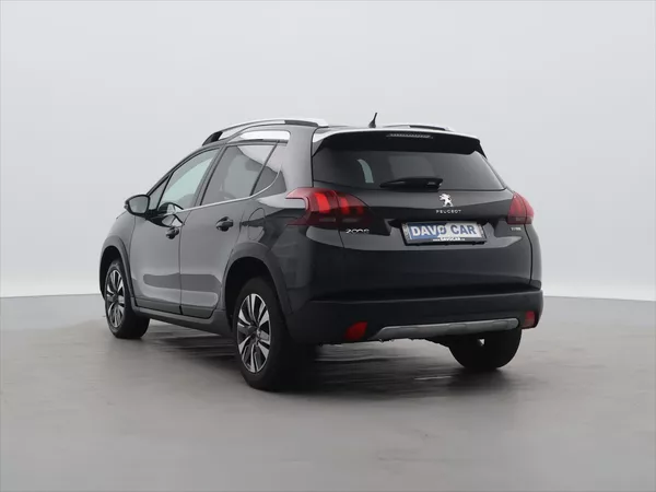 Peugeot 2008 1,2 Puretech 81kW Allure - foto 5