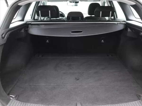 Hyundai i30 1,6 CRDi 81kW Trikolor tažné - foto 10