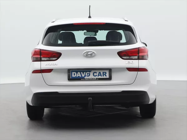Hyundai i30 1,6 CRDi 81kW Trikolor tažné - foto 6