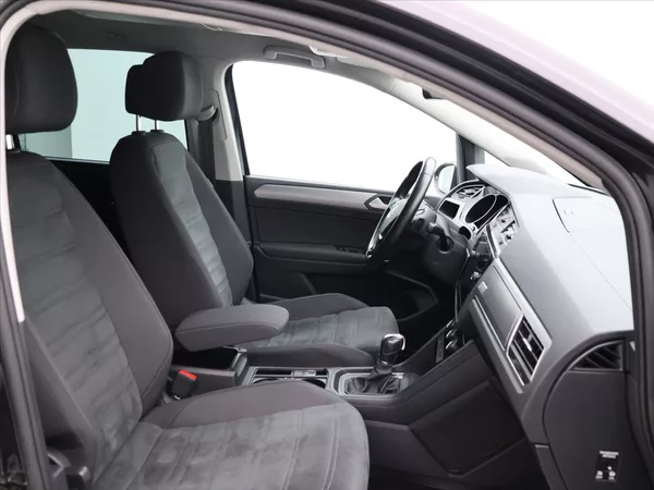 Volkswagen Touran 1,5 TSI EVO 110kW HighLline - foto 13
