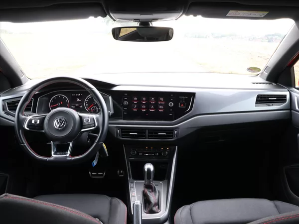 Volkswagen Polo 2,0 TSI GTI 147kW DSG LED Beat - foto 19