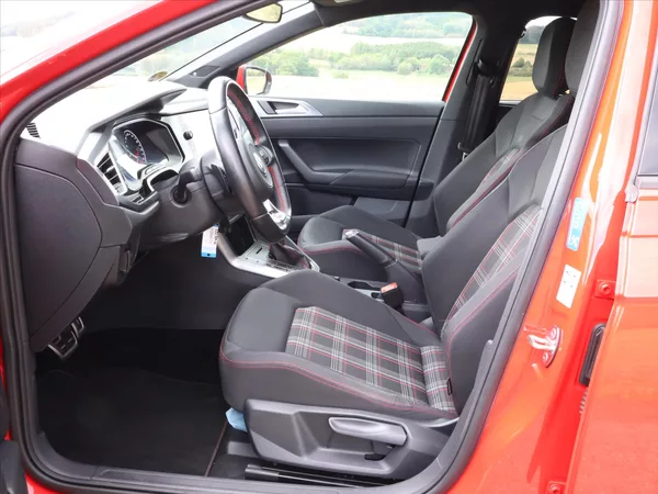 Volkswagen Polo 2,0 TSI GTI 147kW DSG LED Beat - foto 4