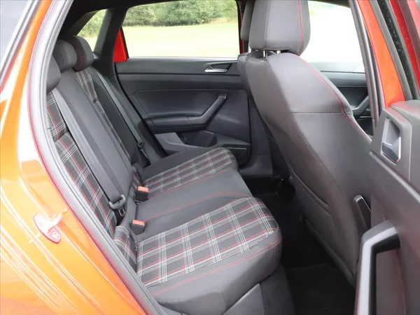 Volkswagen Polo 2,0 TSI GTI 147kW DSG LED Beat - foto 6