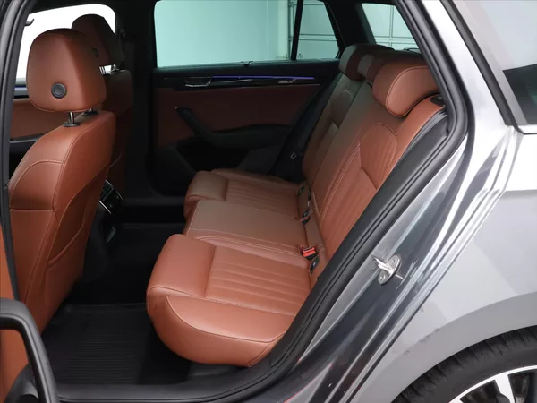 Škoda Superb 2,0 TDI 110kW DSG L&K DPH CZ - foto 15