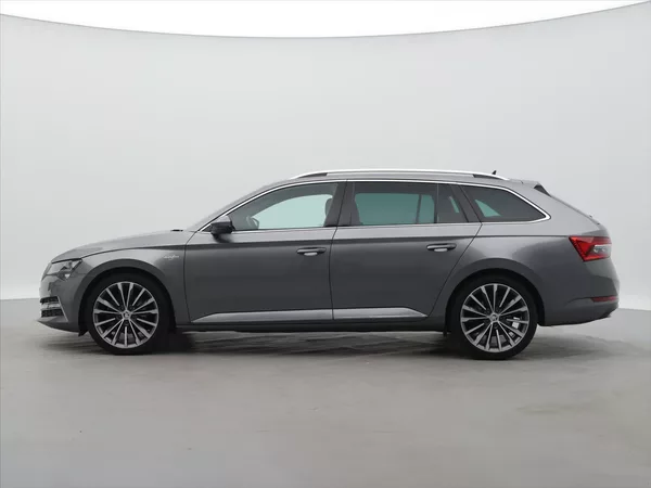 Škoda Superb 2,0 TDI 110kW DSG L&K DPH CZ - foto 4