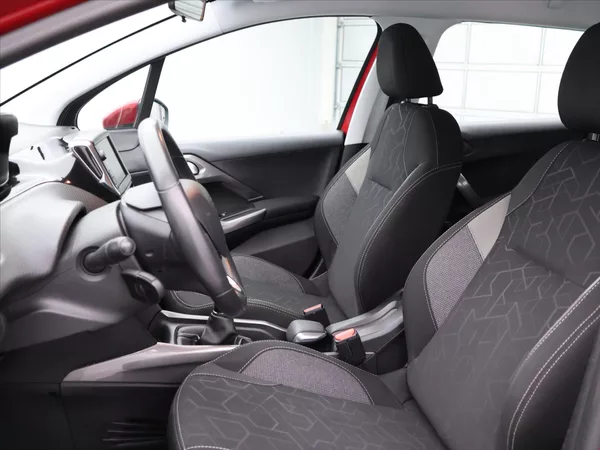 Peugeot 2008 1,2 PureTech 60kW CZ Active - foto 10