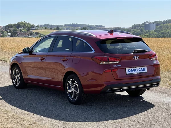 Hyundai i30 1,0 T-GDI Automat CZ Smart DPH - foto 29