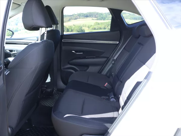 Hyundai Tucson 1,6 T-GDI 110 kW Smart DPH 1.M - foto 7
