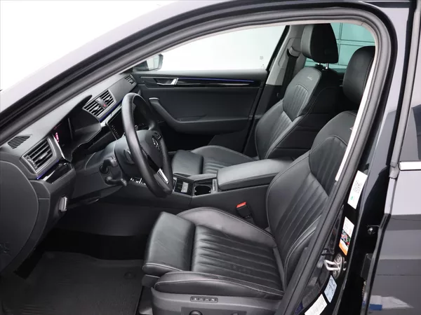 Škoda Superb 2,0 TDI 140kW DSG 4x4 L&K DPH - foto 12