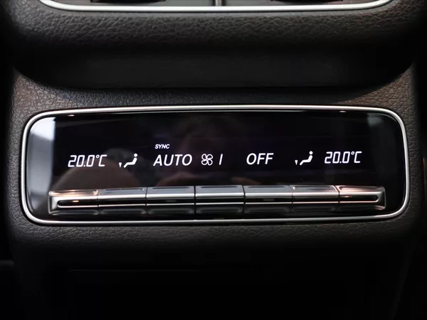 Mercedes-Benz GLE 2,0 350de 4M CZ AMG DPH - foto 33