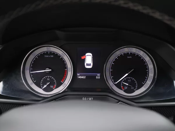 Škoda Superb 2,0 TDI 140kW Sportline Aut.kl - foto 15