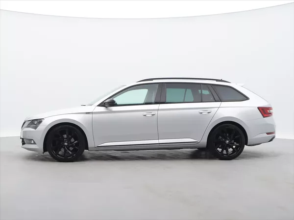 Škoda Superb 2,0 TDI 140kW Sportline Aut.kl - foto 4
