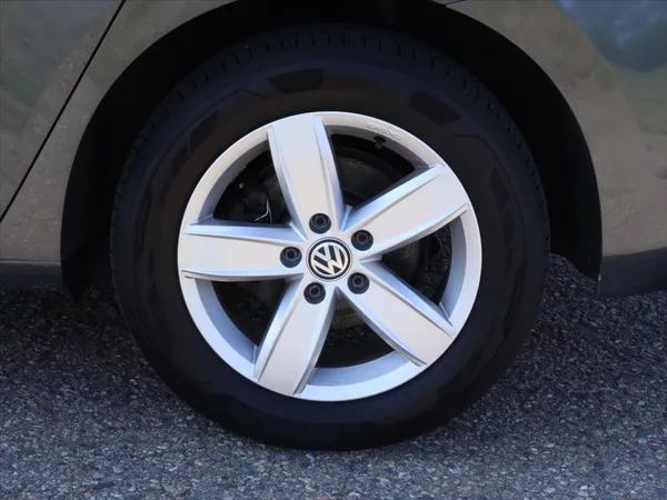 Volkswagen Touran 2,0 TDI 110kW DSG LED - foto 14