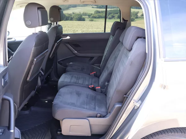 Volkswagen Touran 2,0 TDI 110kW DSG LED - foto 5