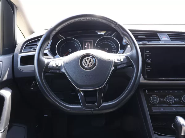 Volkswagen Touran 2,0 TDI 110kW DSG LED - foto 6