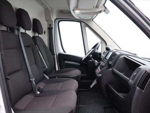 Peugeot Boxer 2,2 HDI 103 KW L3H2 DPH CZ 1.M - foto 12