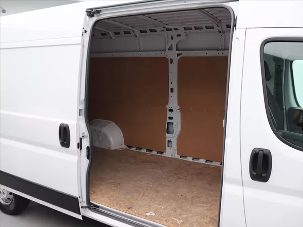 Peugeot Boxer 2,2 HDI 103 KW L3H2 DPH CZ 1.M - foto 13