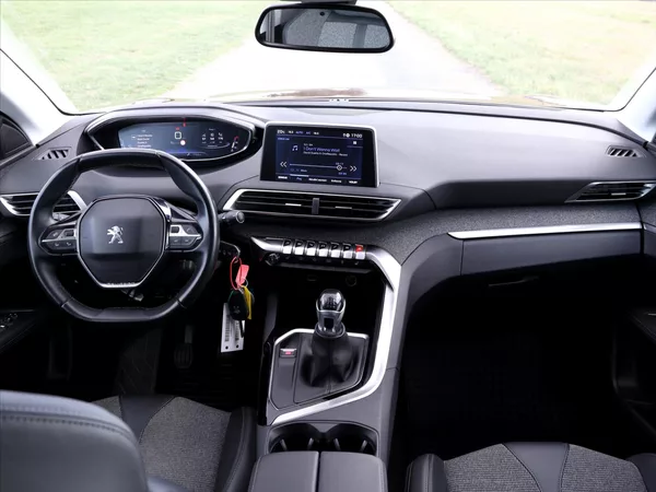 Peugeot 3008 1,5 HDi 96kW Allure CZ - foto 17