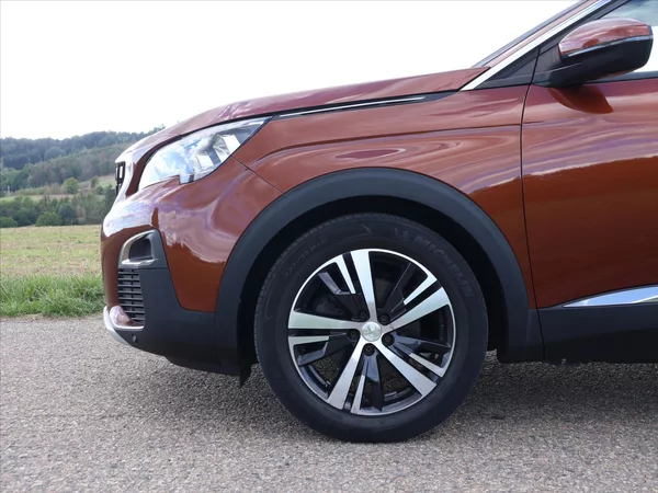 Peugeot 3008 1,5 Blue HDi 96kW Allure CZ - foto 18