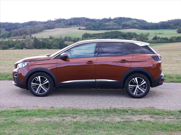 Peugeot 3008 1,5 Blue HDi 96kW Allure CZ - foto 28