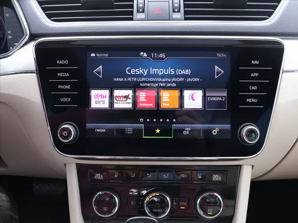 Škoda Superb 2.0 TDI 147kW DSG L&K DPH CZ - foto 18