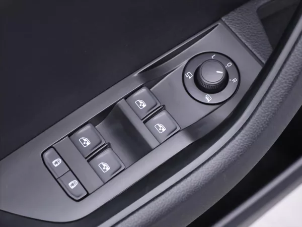 Škoda Superb 2,0 TDI 110kW DSG CZ 1.Maj DPH - foto 14