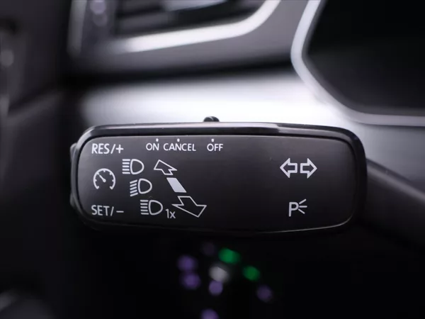 Škoda Superb 2,0 TDI 110kW DSG CZ 1.Maj DPH - foto 18