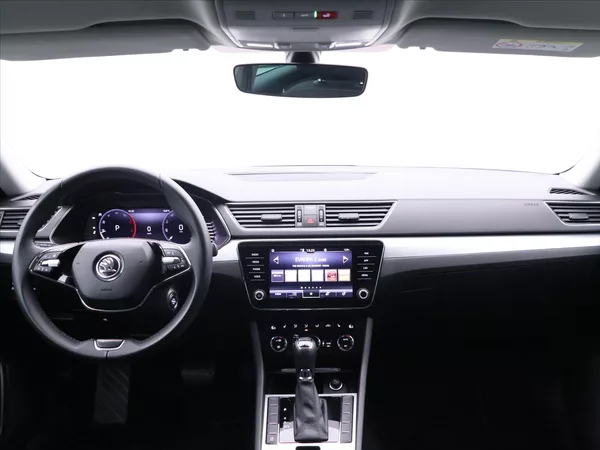 Škoda Superb 2,0 TDI 110kW DSG CZ 1.Maj DPH - foto 24