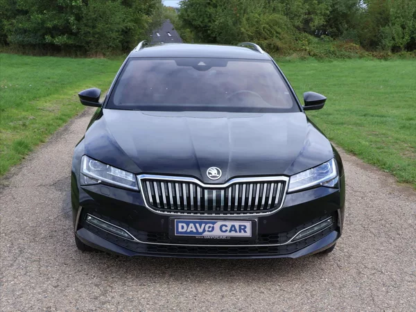 Škoda Superb 2,0 TDI 110kW DSG L&K DPH CZ - foto 2