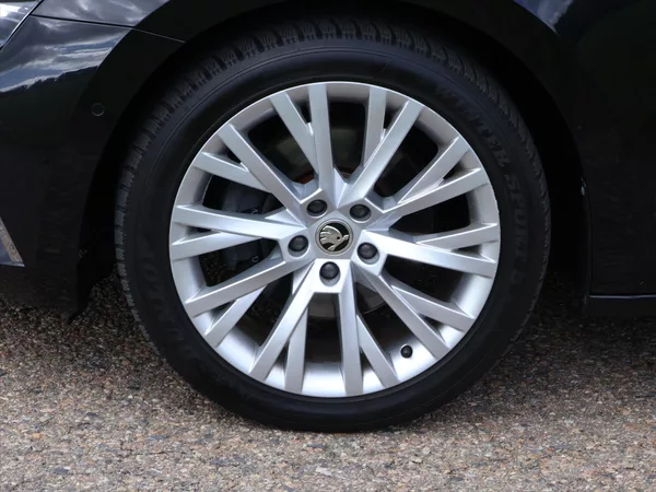 Škoda Superb 2,0 TDI 110kW DSG L&K DPH CZ - foto 23